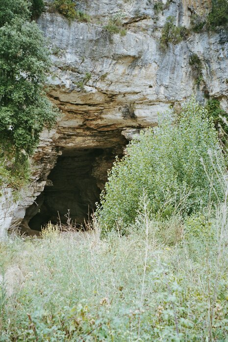 Höhle